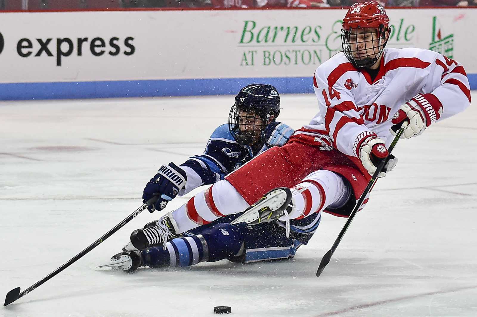 bu-men-s-hockey-fresh-off-no-1-ranking-heads-to-merrimack