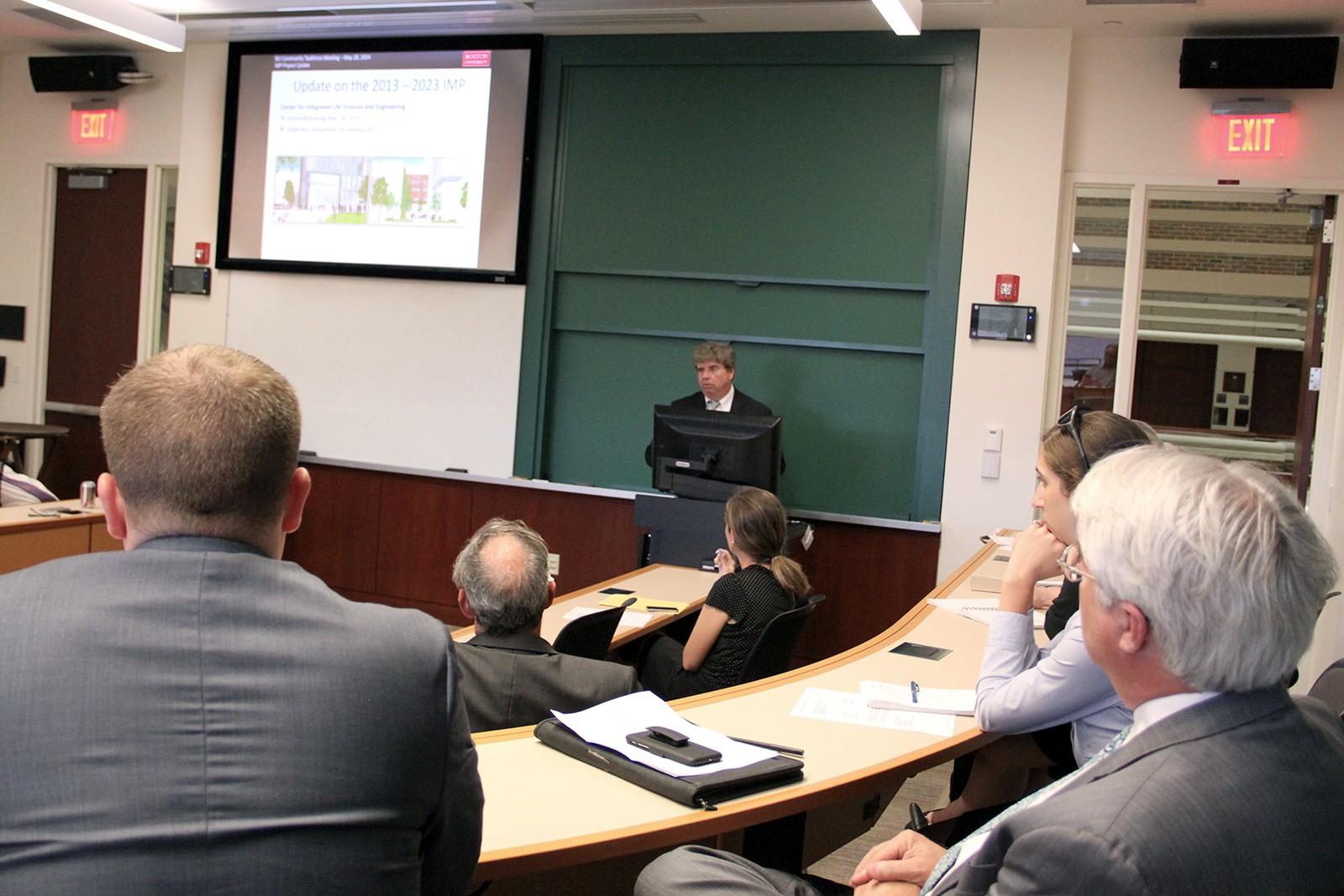 The Boston University Task Force met Thursday in the Questrom School of Business to discuss the purchase of 700-704 Beacon St. PHOTO BY SARAH SILBIGER/ DAILY FREE PRESS STAFF