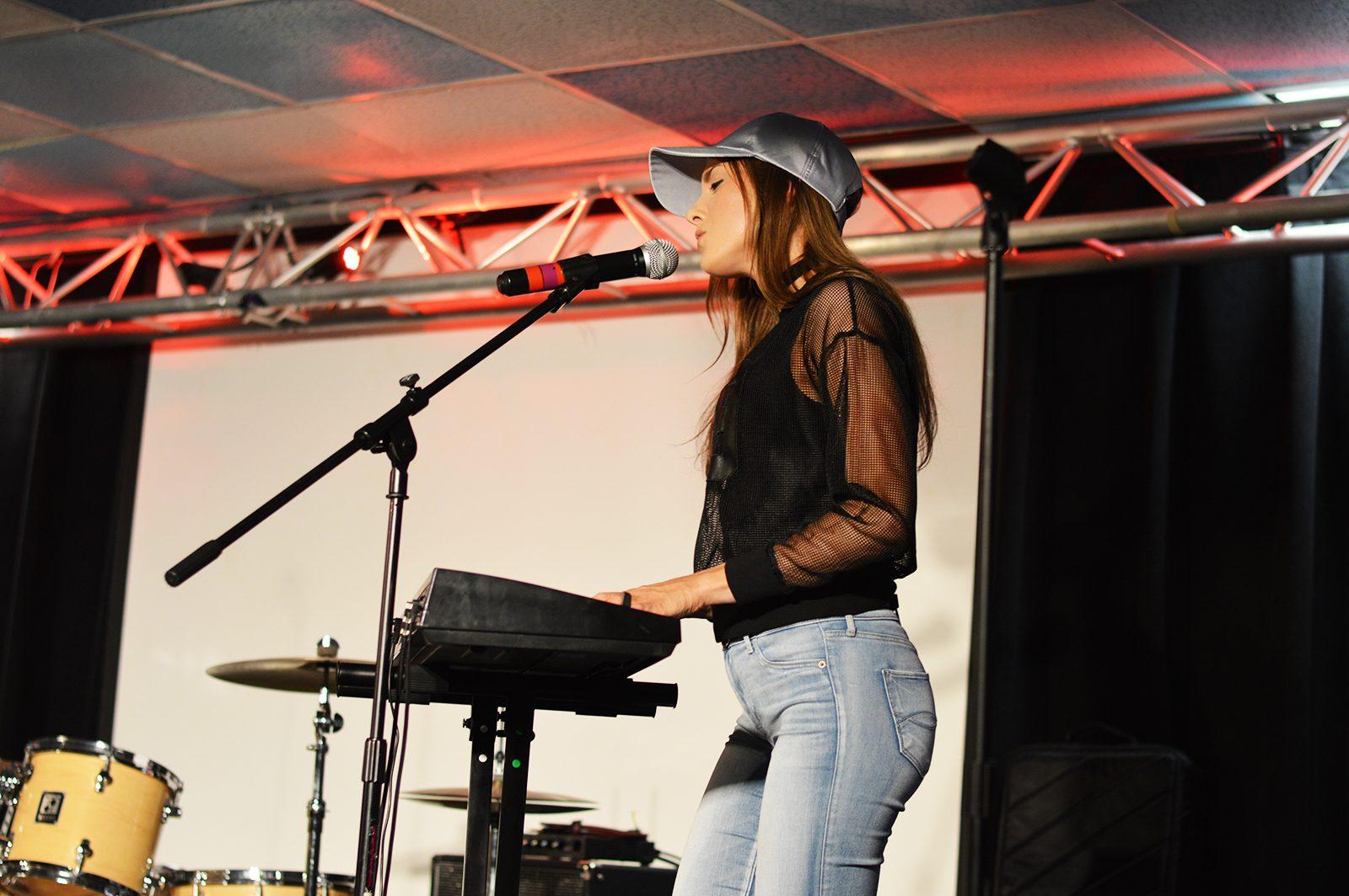 Verge Campus and FAB hosts the "2017 Boston Breakthrough Artists Showcase,” inviting local vendors, visual artists and streetwear brands to the George Sherman Union on Friday night. PHOTO BY VIGUNTHAAN THARMARAJAH/ DAILY FREE PRESS STAFF