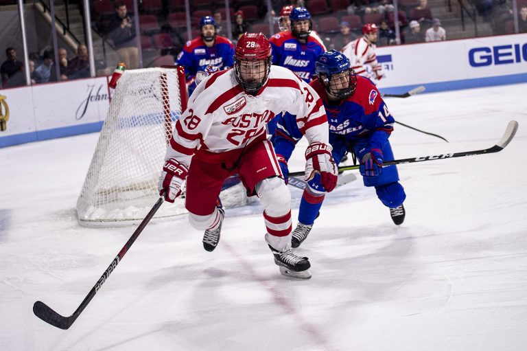 Men’s hockey falls to UMass Lowell 5-3 at Agganis Arena – The Daily ...