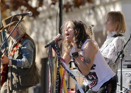 Steven Tyler drops by Allston apartment ahead of Fenway Park concert