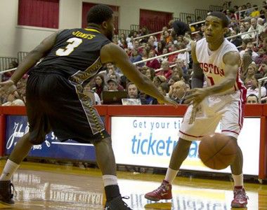 MICHELLE JAY/DAILY FREE PRESS STAFF Terrier freshman guard Maurice Watson Jr. may be set to defend Loyola’s top scorer, Dylon Cormier, in BU’s first round matchup in the CollegeInsider.com Basketball Tournament.