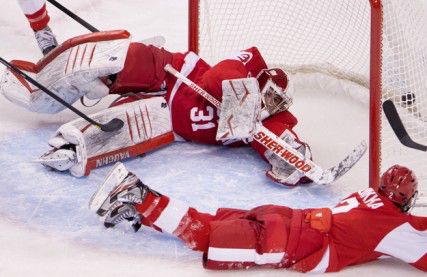MICHELLE JAY/DAILY FREE PRESS STAFF Terrier freshman goaltender Sean Maguire impressed in his rookie campaign with BU. 