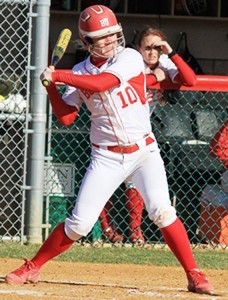 MICHELLE JAY/DAILY FREE PRESS STAFF Junior catcher Amy Ekart leads her team with 19 RBIs this season.