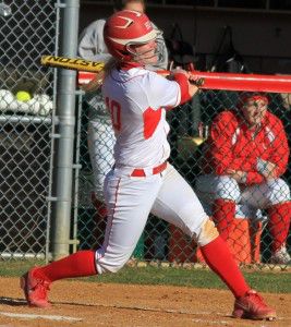 MICHELLE JAY/DAILY FREE PRESS STAFF Junior catcher Amy Ekart hit a 3-run homer in BU’s loss to the University of Connecticut.