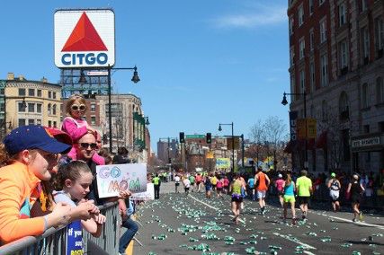 CAPTION: ANN SINGER/DAILY FREE PRESS STAFF Spectators cheered on family members at the 24-mile mark just before Kenmore Square.