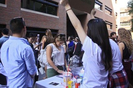 Splash gives freshmen the opportunity to explore the myriad of clubs and organizations that Boston University has to offer. PHOTO BY SARAH FISHER/DAILY FREE PRESS STAFF
