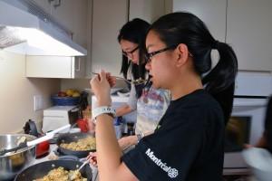 Sargent Choice Test Kitchen is a weekly event held in Student Village II where students can sample new Sargent Choice recipes such as vegetable fried rice. PHOTO BY HEATHER GOLDIN/DAILY FREE PRESS STAFF