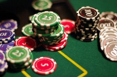 Massachusetts ballot Question 3 proposes to repeal the Expanded Gaming Act of 2011, thereby shutting down all plans for casinos in Massachusetts.