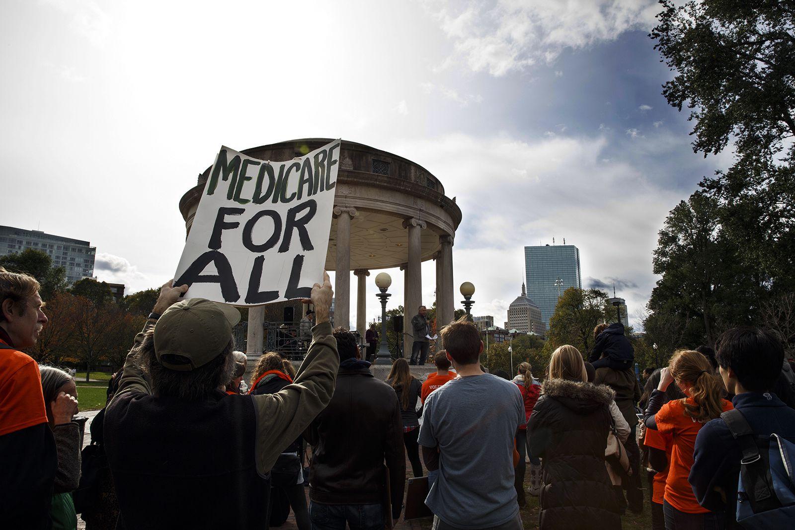 More than 100 people gathered at Boston Common Sunday to protest against poor health care for Massachusetts residents. PHOTO BY EVAN JONES/DAILY FREE PRESS STAFF
