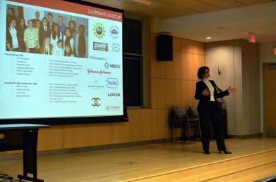 Guest speaker Professor Kathryn Uhrich of the Department of Chemistry and Chemical Biology and Dean of Math and Physical Sciences at Rutgers University speaks at an event introducing ARROWS to the Boston University community, an umbrella initiative that integrates women in all levels of the STEM community. PHOTO BY WILLA RUSOWICZ-ORAZEM/DAILY FREE PRESS STAFF