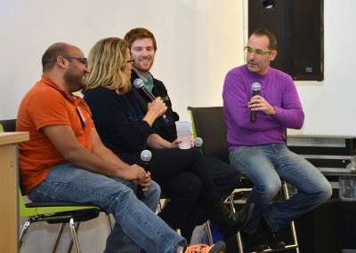 Boston Globe economy columnist Scott Kirsner moderates a panel of entrepreneurs and investors at the MIT Enterprise Forum's Beantown Throwdown Tuesday night. PHOTO BY HEATHER GOLDIN/DAILY FREE PRESS STAFF 