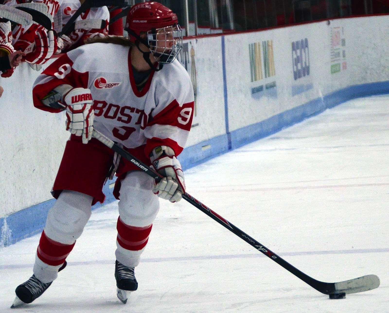 Junior forward Sarah Lefort notched a hat trick Sunday afternoon against the Wildcats. PHOTO BY FALON MORAN/DAILY FREE PRESS STAFF