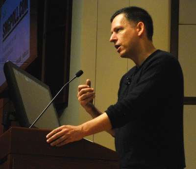 Peter Thiel, co-founder of PayPal, spoke to School of Management students about concepts from his book, “Zero to One: Notes on Startups, or How to Build the Future.” PHOTO BY JACQUI BUSICK/DAILY FREE PRESS STAFF