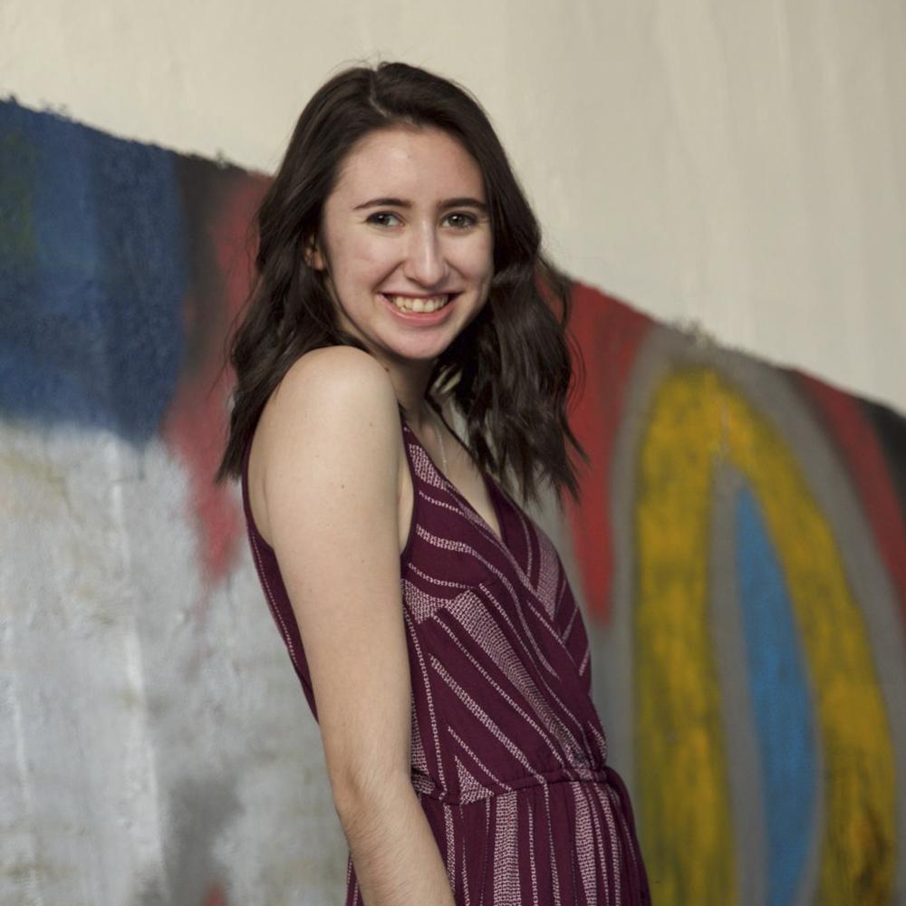 TERRIERS IN BIZ: Freshman Sarah Greisdorf creates site to showcase women’s clothing with pockets