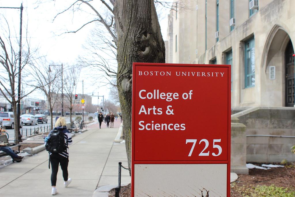 The College of Arts and Sciences On-Campus Internship Program, which allowed students to work remotely or in a hybrid format over the Fall, will continue through the Spring. EMILY CANDAL/ DFP FILE




