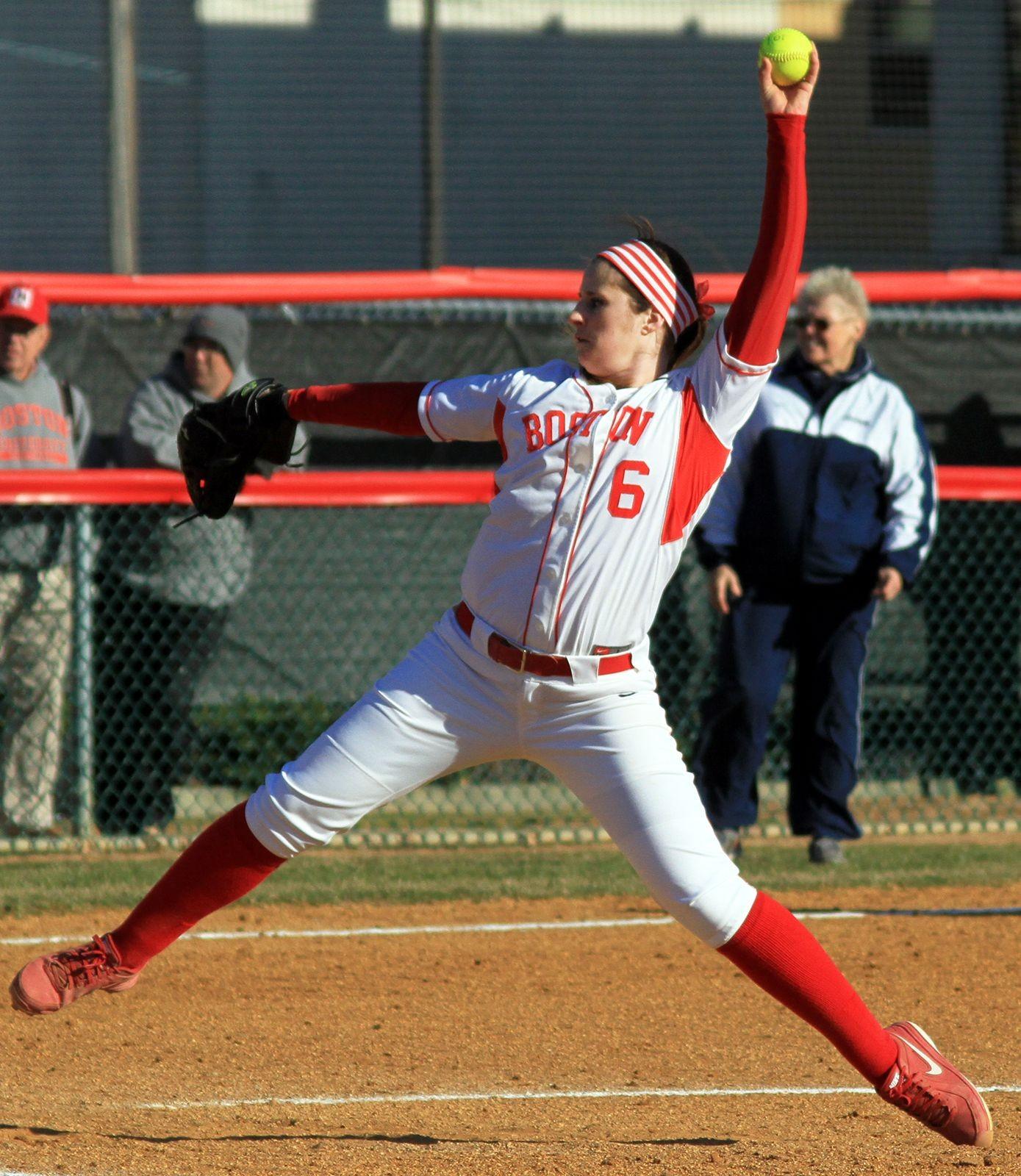 Softball shows versatile offense in season-opening Littlewood Classic