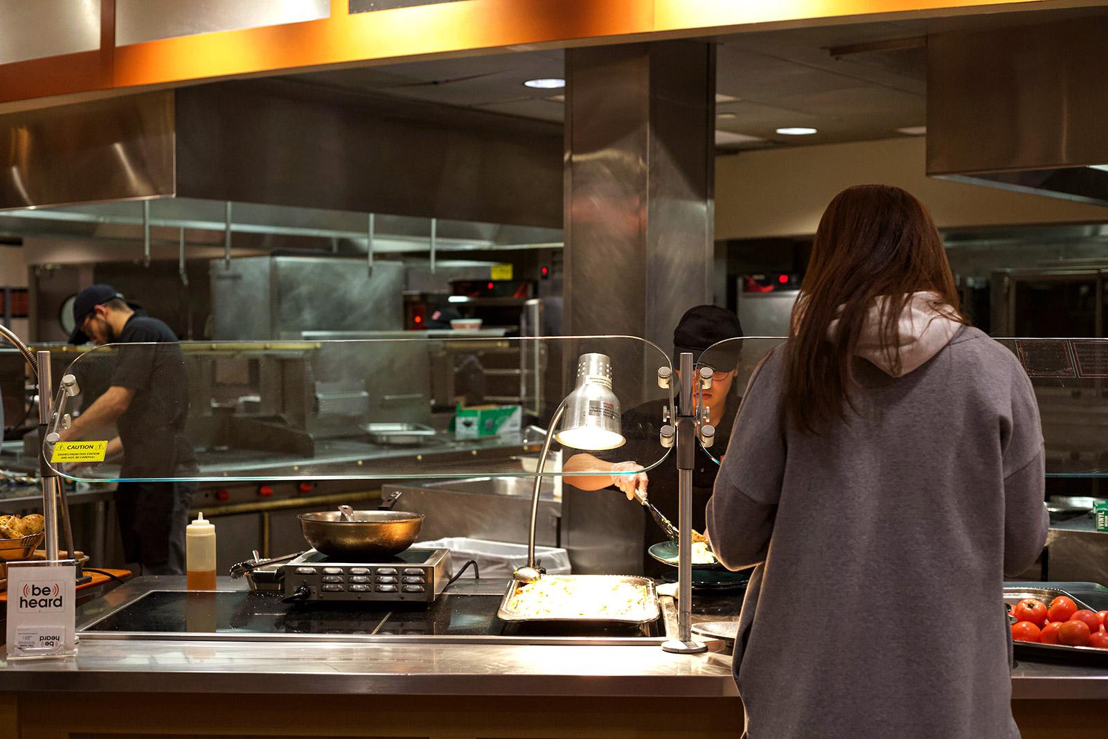 Boston University students have found that dining hall menu items often change unexpectedly before they arrive to pick up food. ANH NGUYEN/ DFP FILE 
