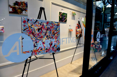 ArtLifting, a program that benefits homeless and disabled artists, opened a pop-up store in CambridgeSide Galleria Jan. 9, which runs through Jan. 31. PHOTO BY MADDIE MALHOTRA/DAILY FREE PRESS STAFF