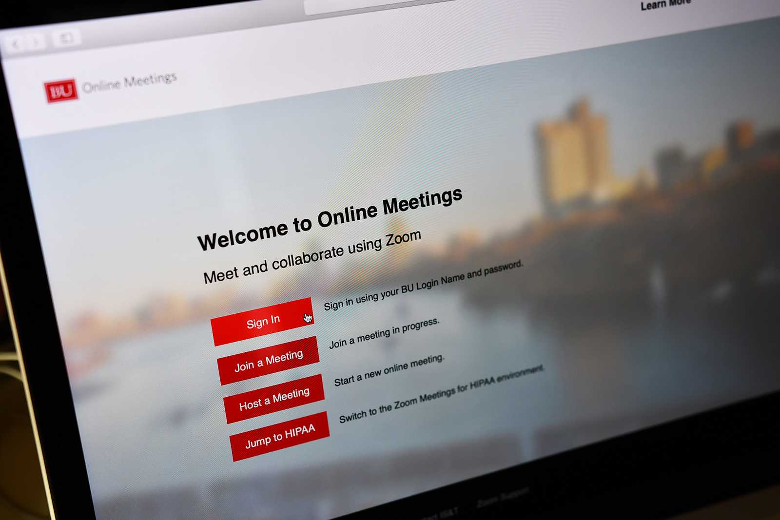 Boston University's remote courses are being held at the same scheduled class time, which has created some difficulties for students who don't live in Boston's time zone. ILLUSTRATION BY AUSMA PALMER/ DAILY FREE PRESS STAFF