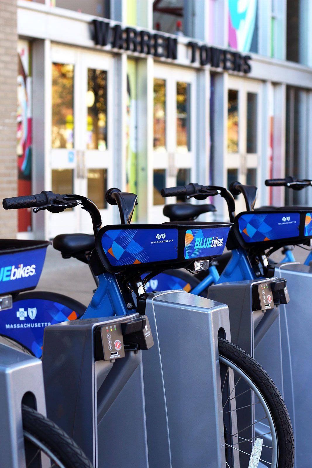 Blue Bikes, a bike sharing company, installed a new bike hub on Boston University’s campus outside of Warren Towers. HANNAH YOSHINAGA/ DAILY FREE PRESS STAFF