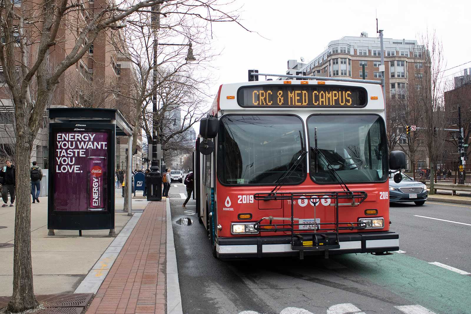 The Boston University Shuttle regularly blocks bike lanes when making stops on Commonwealth Ave. MIA KHATIB/ DAILY FREE PRESS STAFF