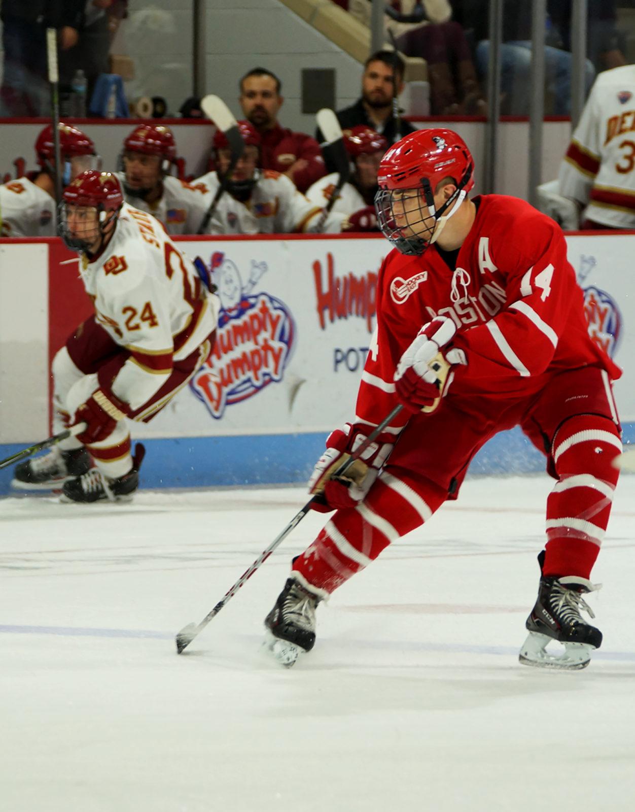 Junior forward Bobo Carpenter collects his sixth goal of the season, all on odd-man advantages. PHOTO BY SYDNEY MAES/ DAILY FREE PRESS STAFF
