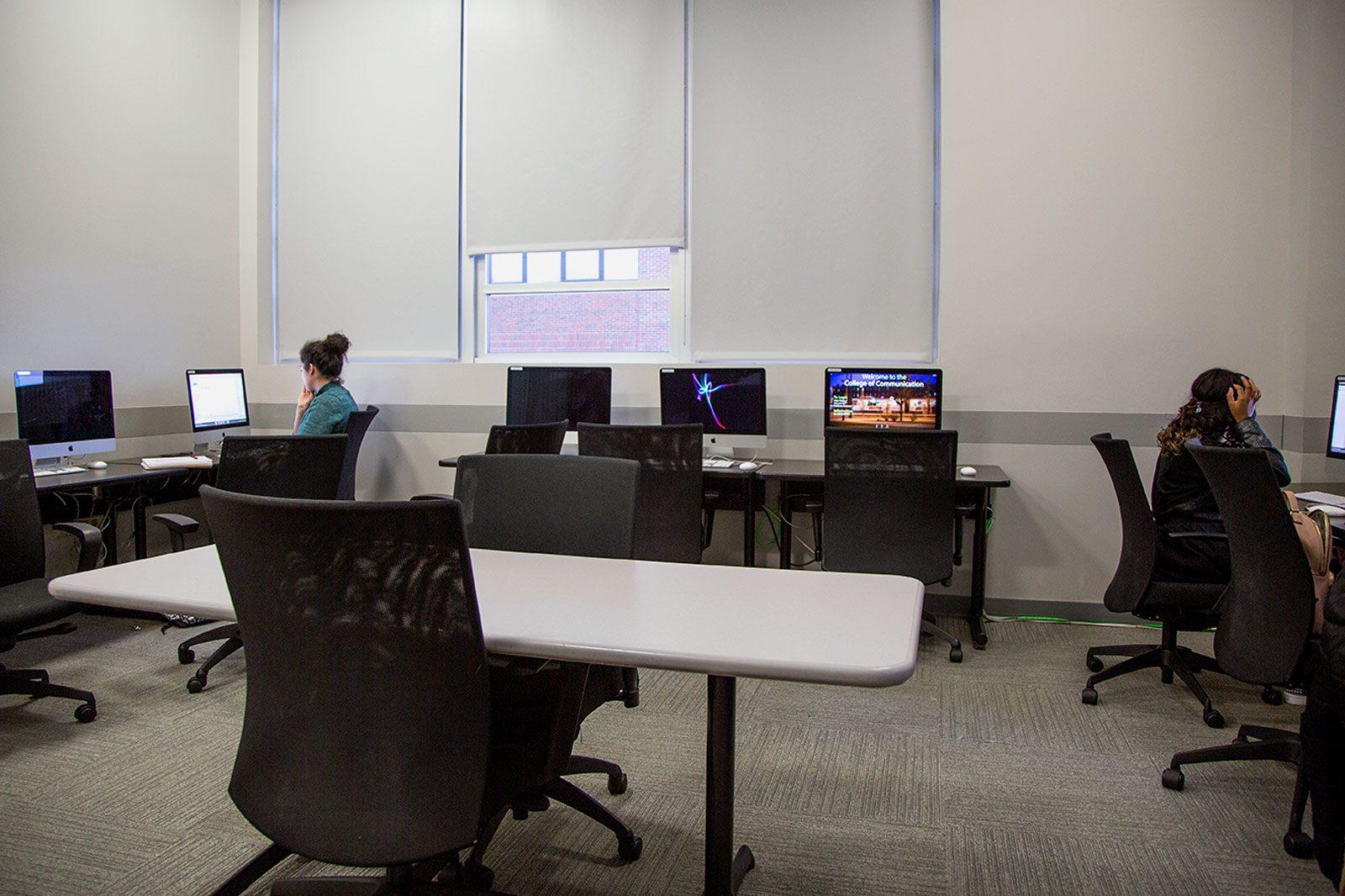 Room 338, pictured above, is the only remaining computer lab in Boston University’s College of Communication. HALEY ABRAM/ DAILY FREE PRESS STAFF