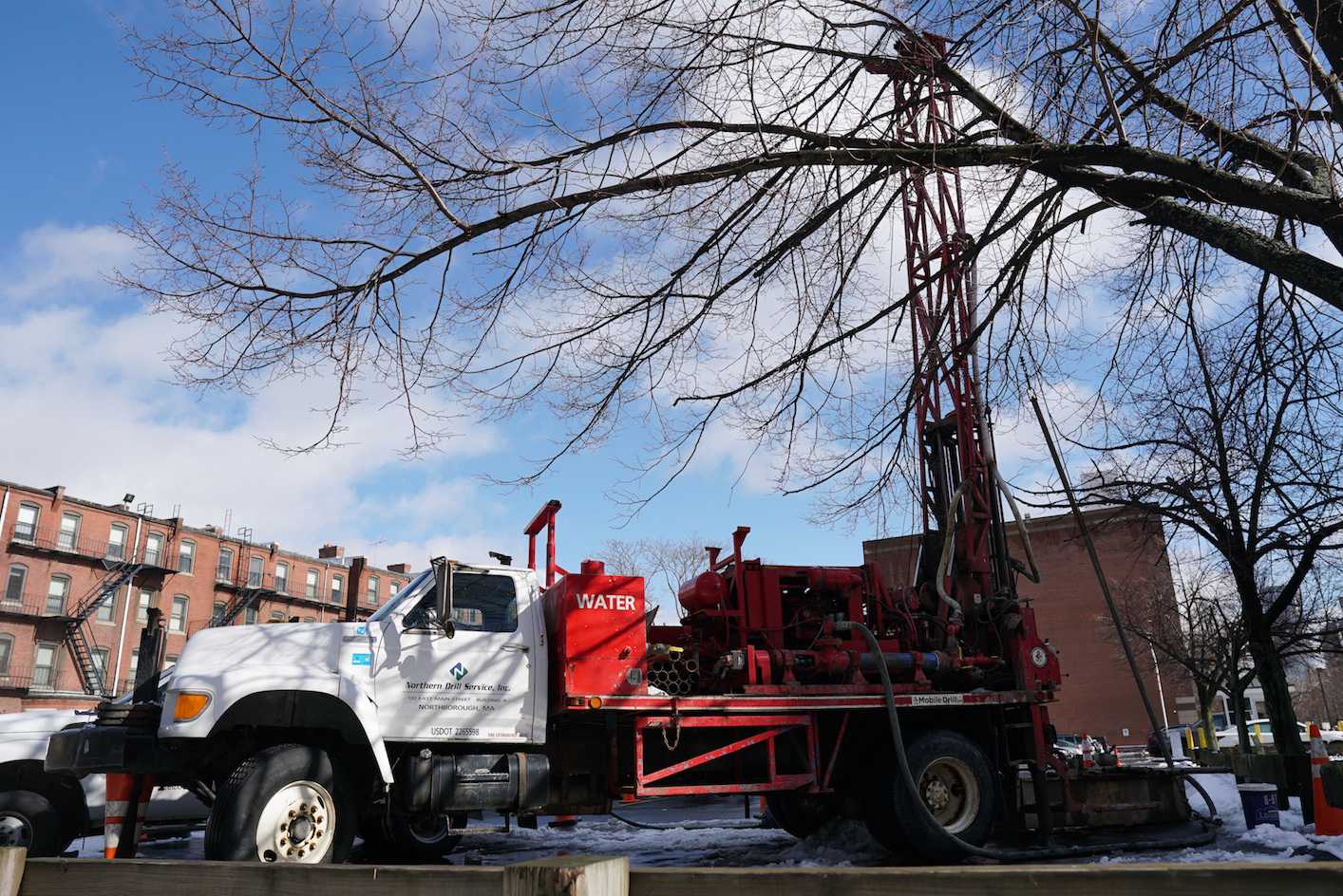 Drilling noises have occured on Bay State Road as a result of construction on Boston University's campus. 
SOPHIE PARK/ DFP STAFF

