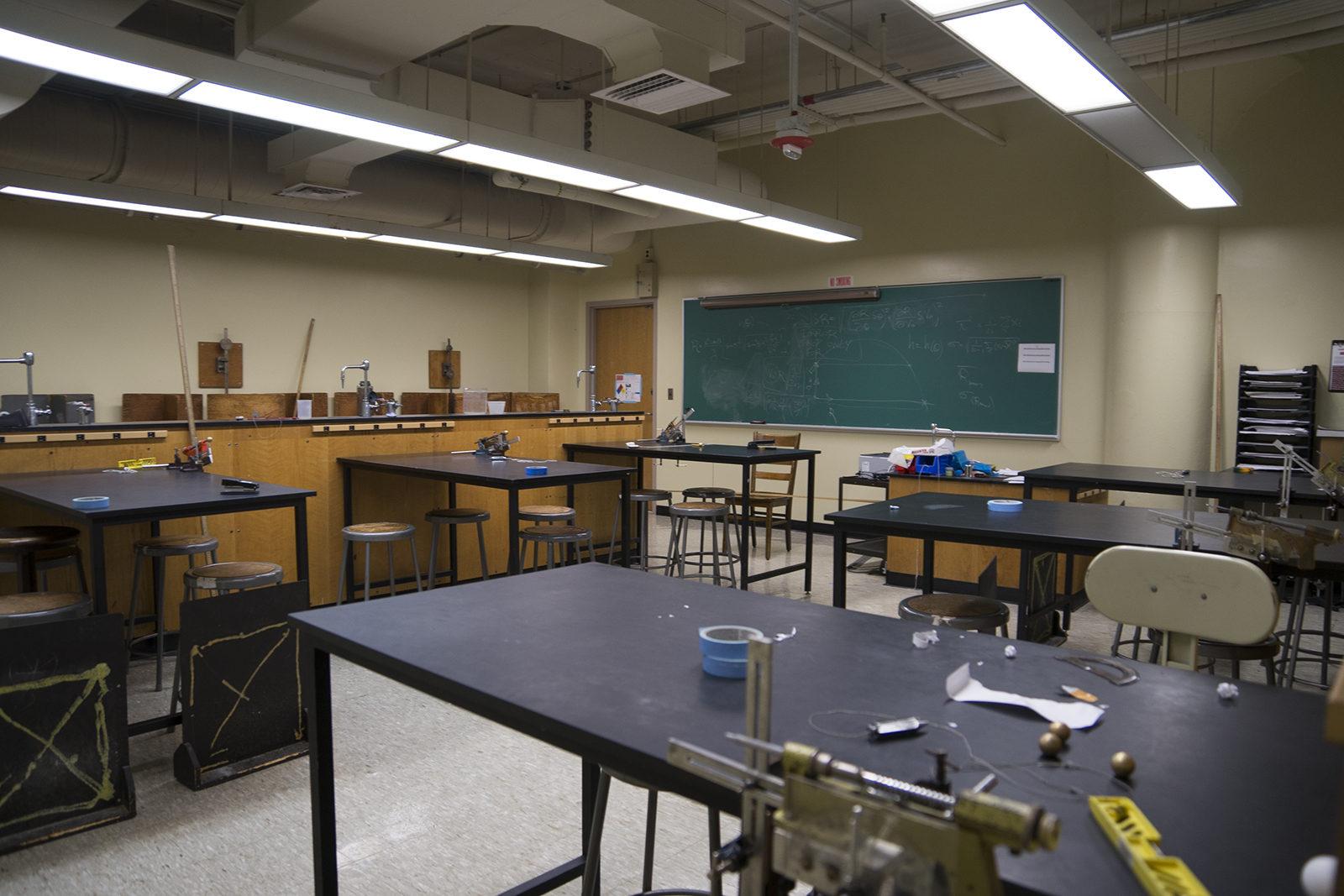 The National Science Foundation awards Boston University with a grant to increase STEM opportunities for minority students. PHOTO BY SYDNEY MAES/ DAILY FREE PRESS STAFF