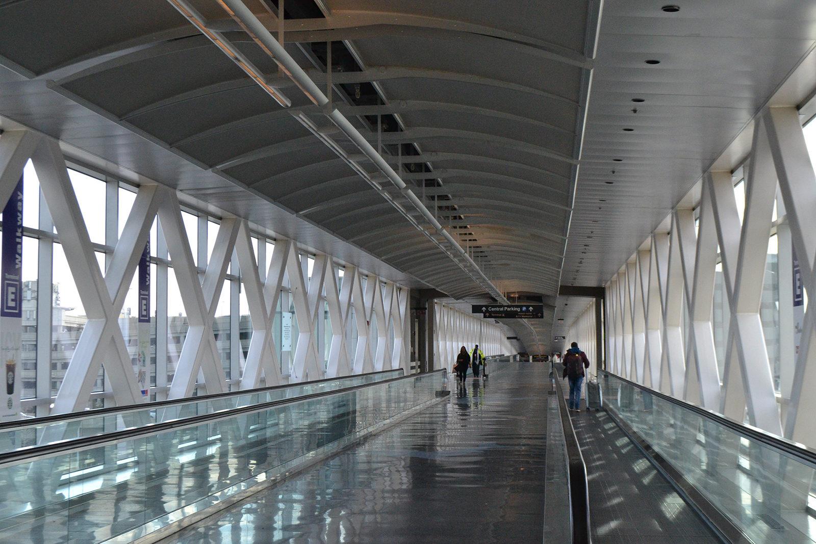 One thousand five hundred staff members at Boston Logan International Airport receive little to no emergency training. PHOTO BY CHLOE GRINBERG/ DAILY FREE PRESS STAFF