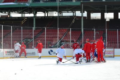 The Terriers are 1-1 in their Frozen Fenway games so far. PHOTO BY JONATHAN SIGAL/DAILY FREE PRESS STAFF