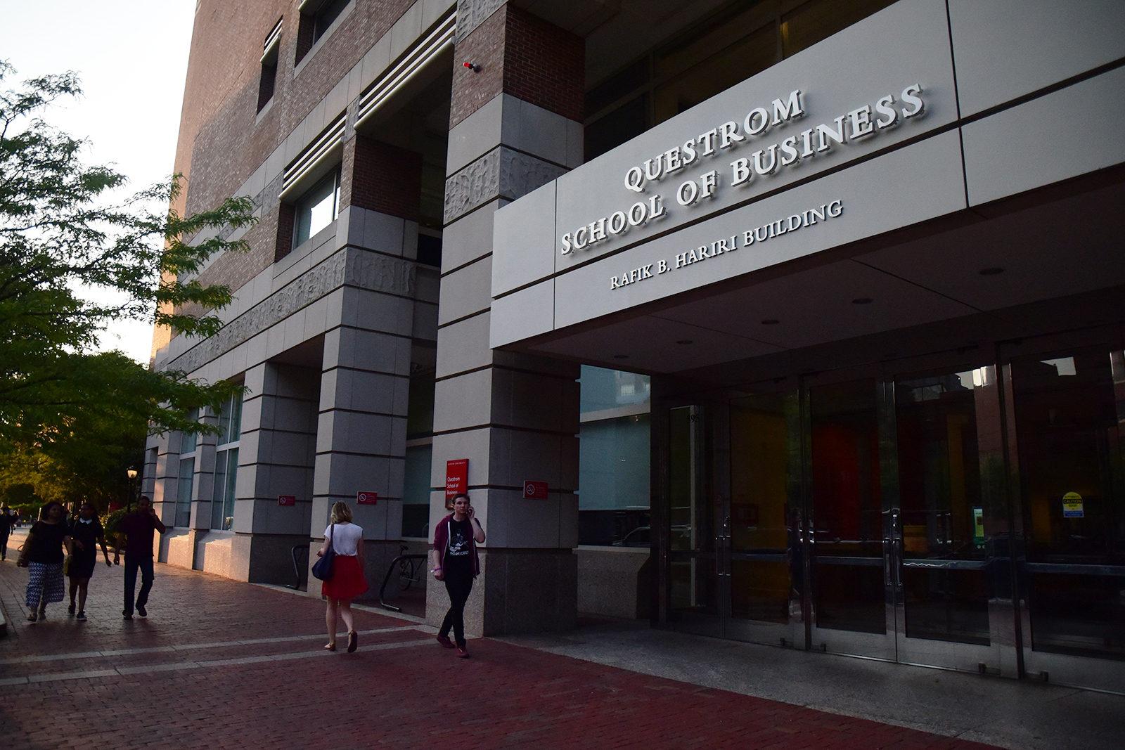 Boston University’s Questrom School of Business closed out its “Wed@Hariri Meet Our Fellows” series with a presentation by Assistant Professor of Management and Organizations Sanaz Mobasseri Wednesday. CHLOE GRINBERG/ DFP FILE
