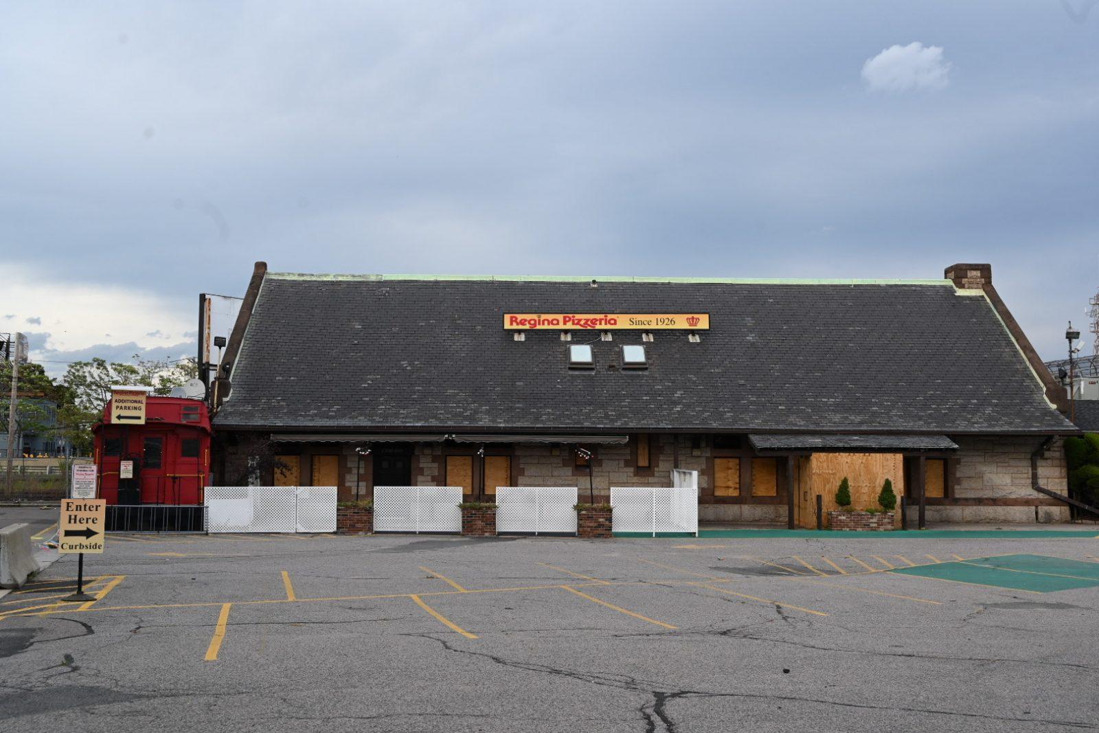 Allston’s independent music venue Great Scott, which closed in May due to the COVID-19 pandemic, will relocate to the former location of Regina Pizzeria in Allston. LAURYN ALLEN/ DAILY FREE PRESS STAFF