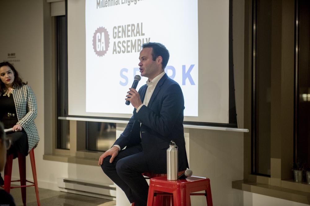 Sen. Eric Lesser speaks at the Millennial Engagement Initiative. The event aimed to engage with millennials in addressing problems and concerns their generation has. PHOTO BY JACQUELINE YI ZHOU/ DAILY FREE PRESS STAFF 

