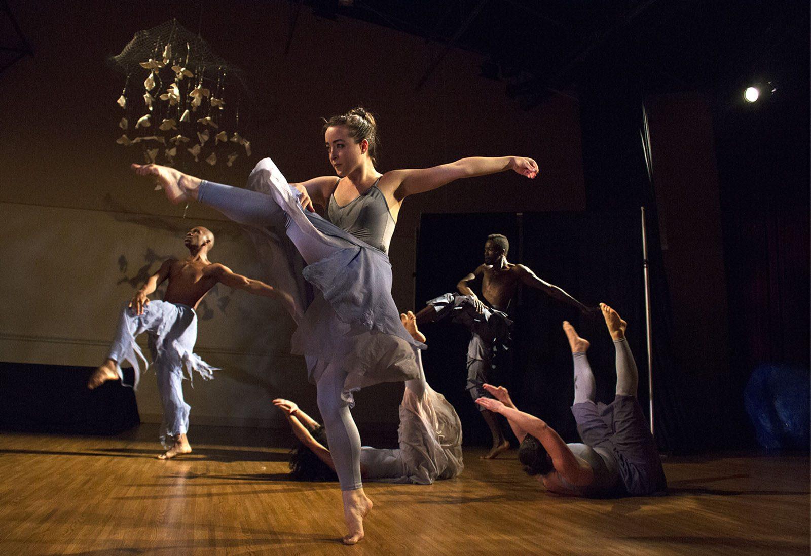The Continuum Dance Project host “Passage Through Blue,” an interactive art show incorporating paintings, sculpture and dance, Friday night at the Boston Center for the Arts. PHOTO BY KANKANIT WIRIYASAJJA/ DAILY FREE PRESS STAFF