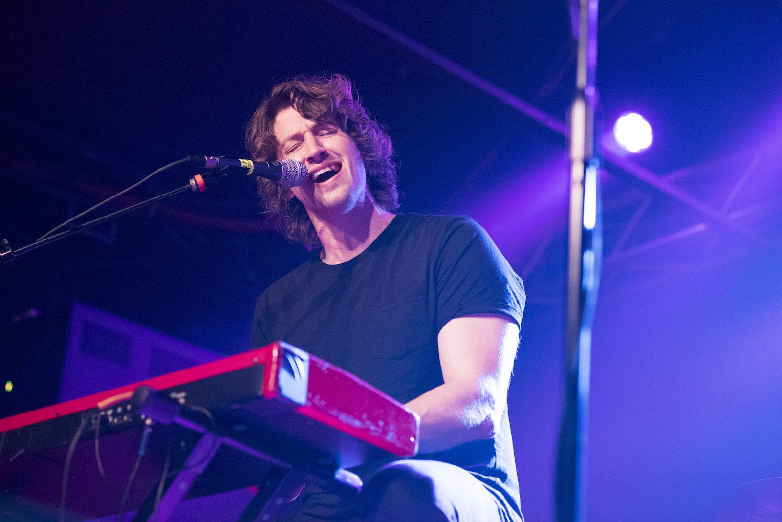 Australian singer Dean Lewis performs at the Brighton Music Hall Friday night. LEXI PLINE/ DAILY FREE PRESS STAFF