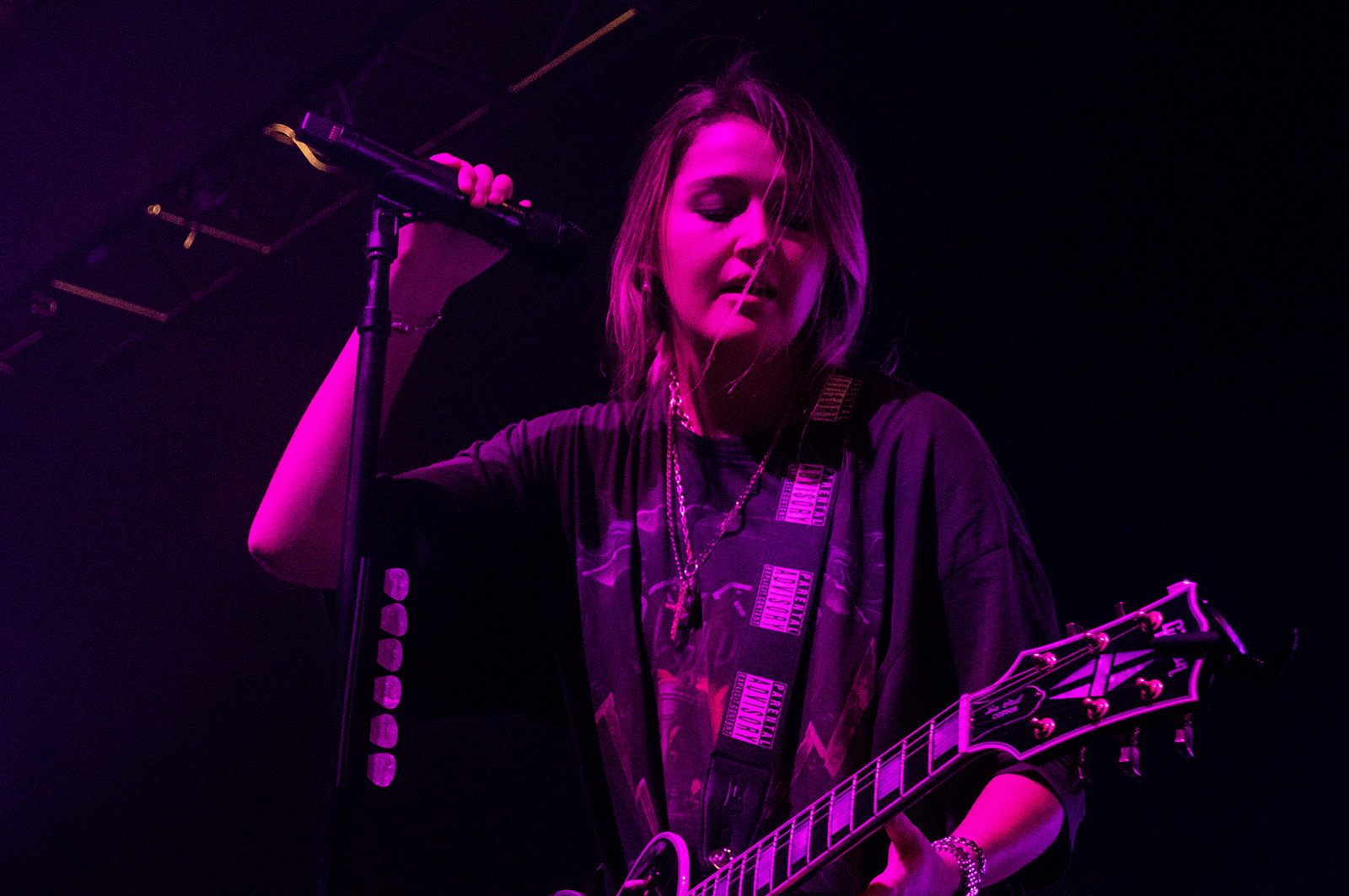 Chelsea Cutler Proves She Knows How To Be Human At House Of Blues The Daily Free Press