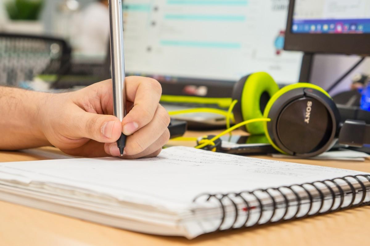 Boston University’s provost and chief academic officer Jean Morrison and other BU deans are debating whether to give the Spring semester courses pass/fail grades after a petition calling on the university to do so was circulated online. COURTESY PXHERE