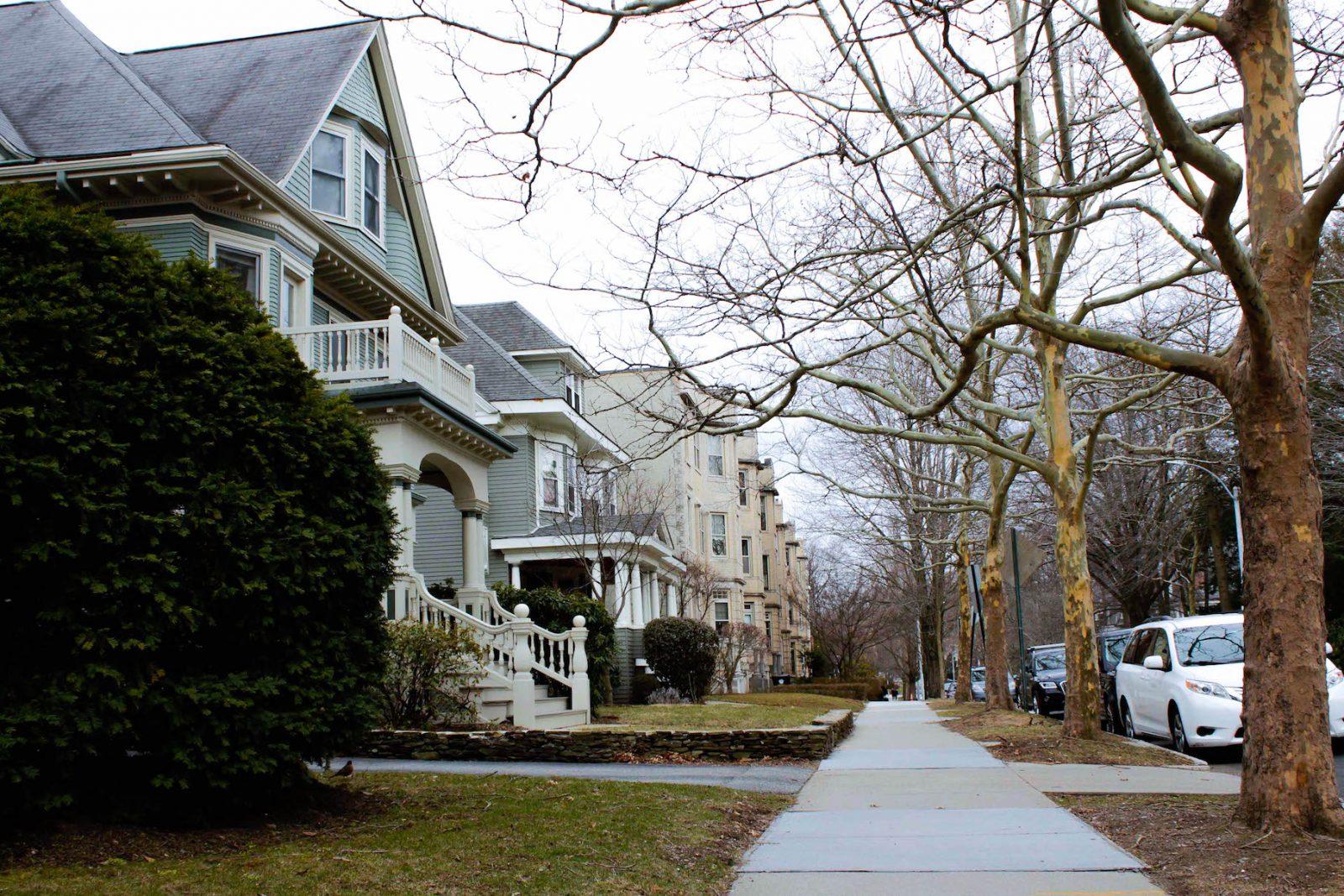 Boston City Councilors Josh Zakim and Michelle Wu proposed an ordinance Wednesday that would require landlords to give voter registration forms to tenants when they sign a lease. RACHEL SHARPLES/ DFP STAFF