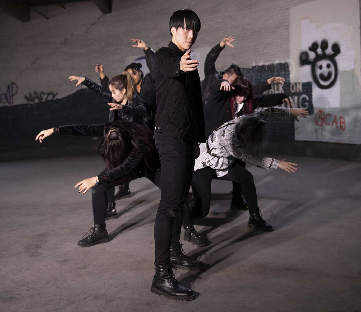 BU miXx K-pop dance crew