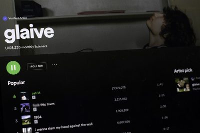glaive spotify artist page
