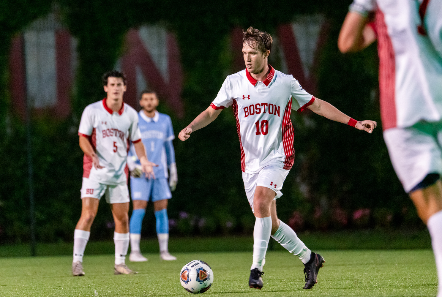 Women's Soccer Begins Conference Play on Road at Boston - Loyola