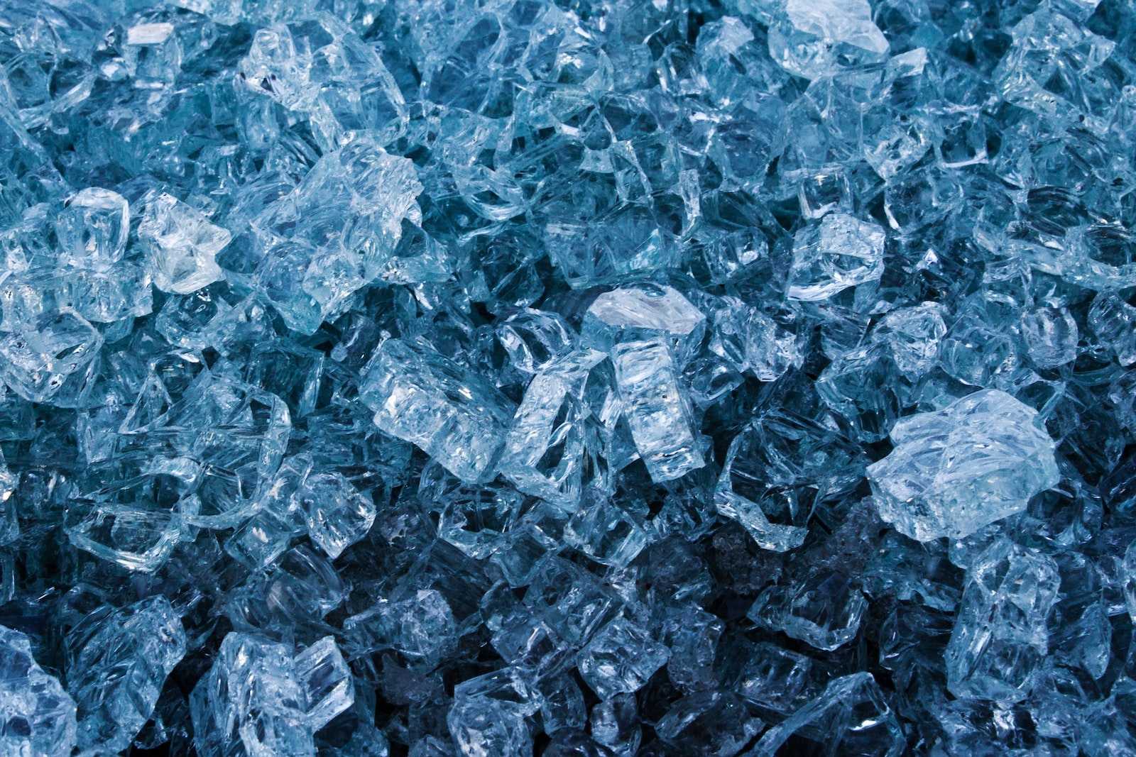Ice. Most people are familiar with the autonomic nervous system’s ‘fight or flight’ response to threats – Veronica writes about the ‘freeze' response when the body’s heart rate, blood pressure and temperature decrease involuntary. COURTESY OF SCOTT RODGERSON VIA UNSPLASH
