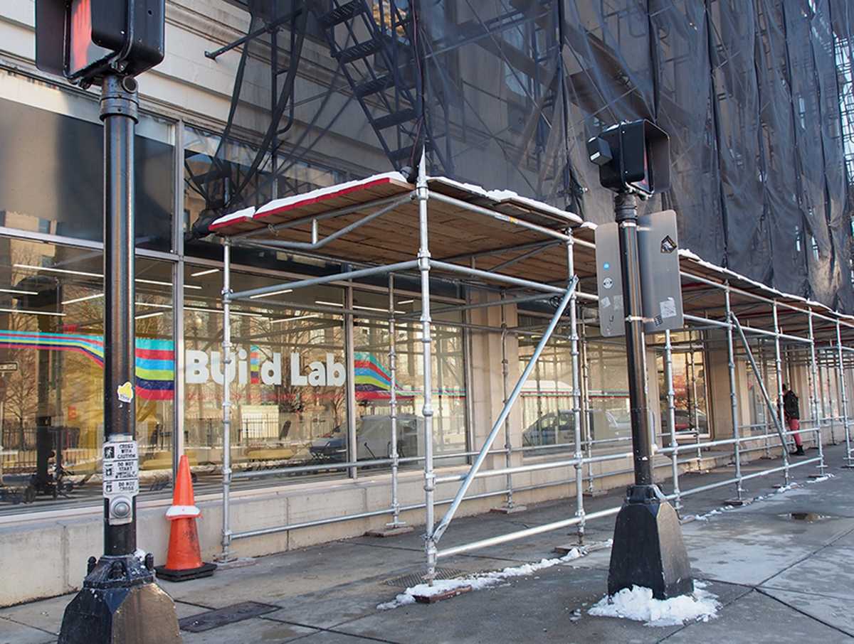 Boston University’s BUild Lab is undergoing changes one year after opening its doors. The space introduced three new program series this semester to help students form their ideas into business plans. RIKI STOUT/ DAILY FREE PRESS STAFF