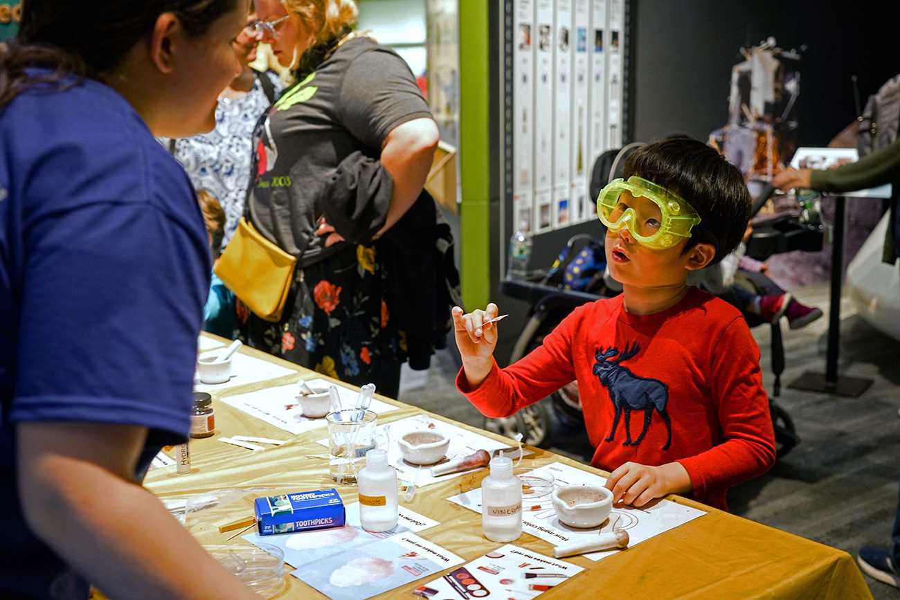 Museum of Science educates on the science of a marathon
