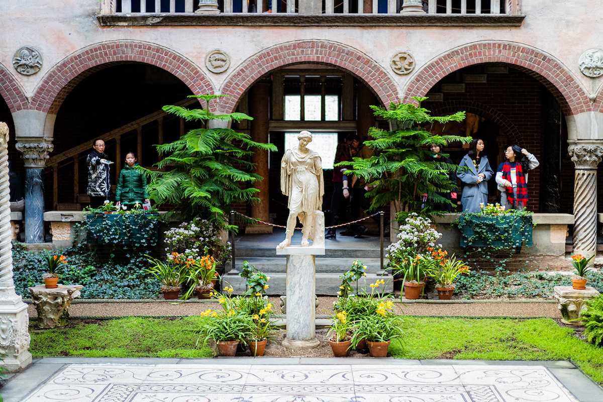 Inside the Isabella Stewart Gardner Museum. Eden writes about how her experience of going to art museums as a child is strongly linked to the bond she has with her mother. BAILEY SHEN/ DAILY FREE PRESS STAFF
