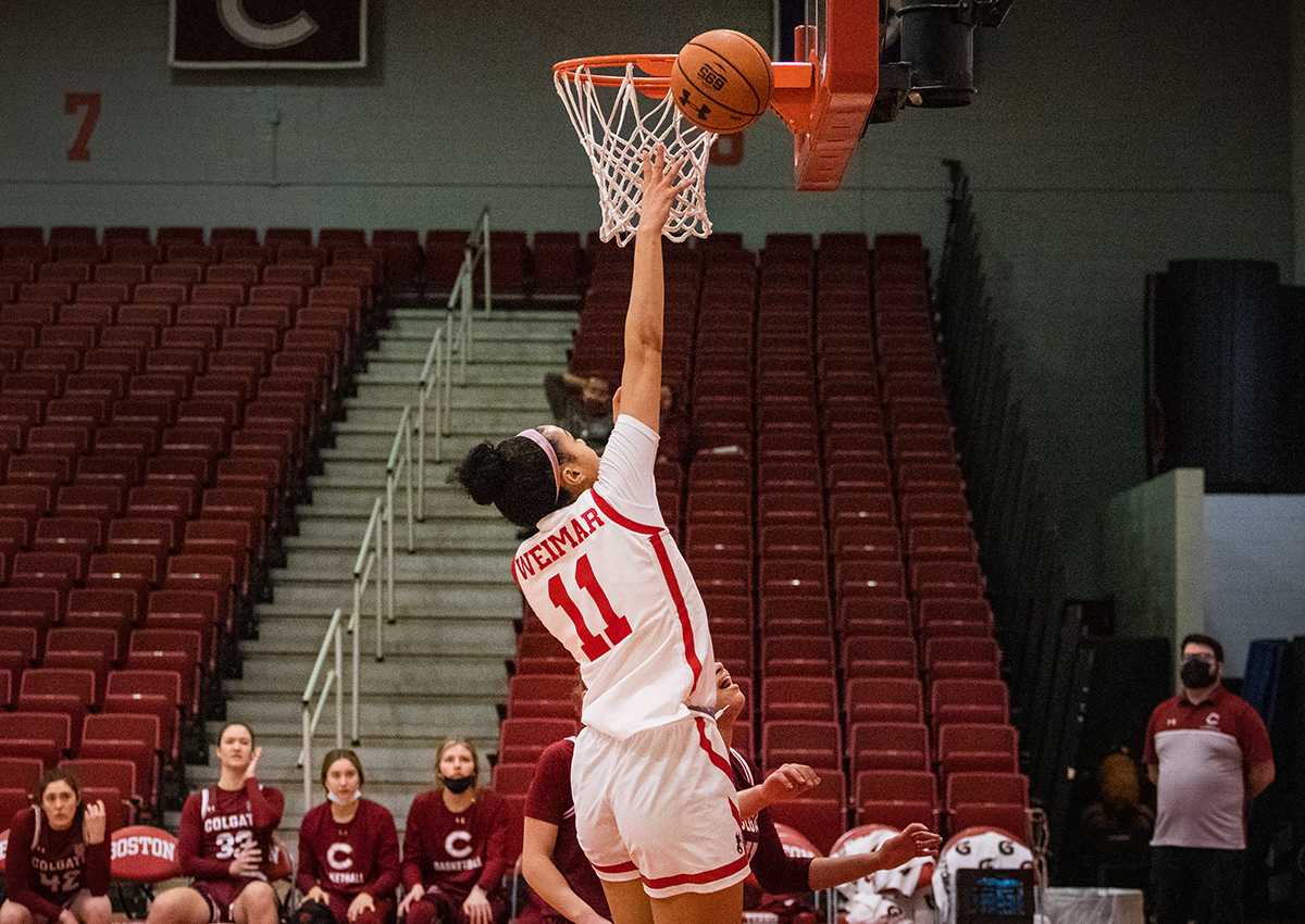 Sophomore Caitlin Weimar in a match against Colgate University. The Boston University women’s basketball team fell short to the Raiders 64-61 Feb. 19 after beating them by a wide margin last month. BAILEY SHEN/DFP STAFF