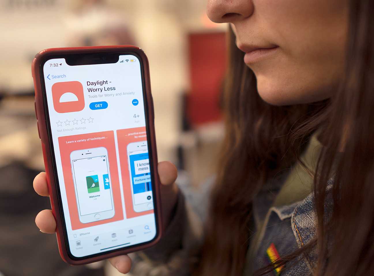 Boston University psychology professor Michael Otto partnered with Big Health last week to announce the launch of the new app “Daylight” to help with anxiety. ILLUSTRATION BY SOPHIE PARK/ DAILY FREE PRESS STAFF 