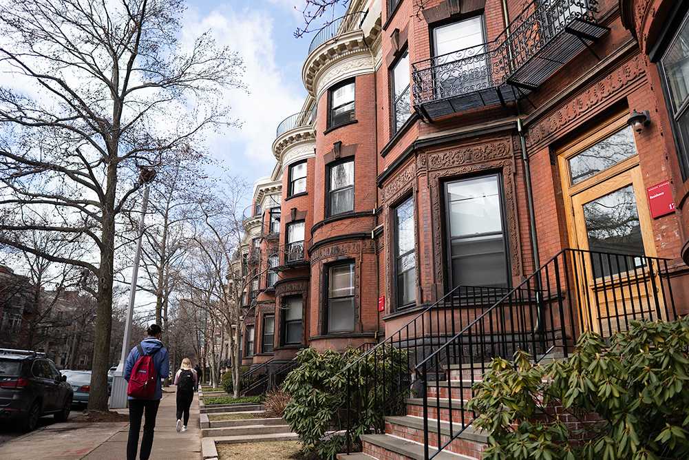 Boston University brownstones on Bay State Road. Students originally assigned to triples and quads for the 2020-2021 school year face relocations as the University tries to ensure a safe return in the Fall. SOPHIE PARK/ DFP FILE